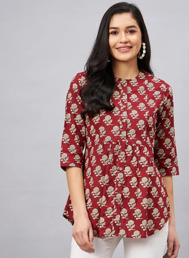 WineRed بلوزة مطبوعة بزهور بأكمام بطول 3/4